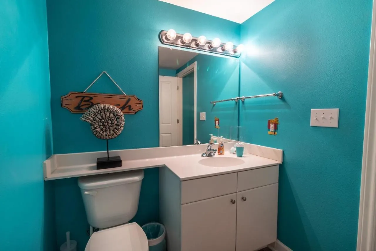 Shores Of Panama 621-Sleeps 8, Free Beach Fun! Reserved Parking Space! Condo Panama City Beach Apartment
