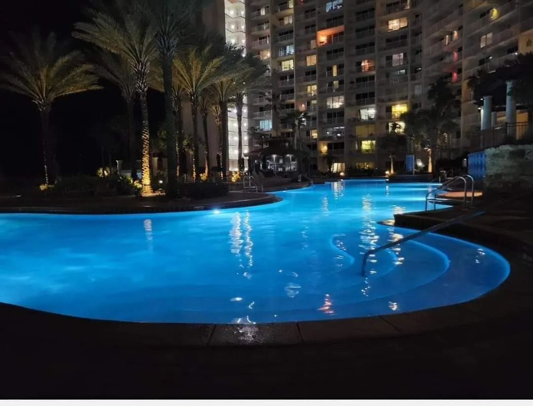 Apartment Shores Of Panama 621-Sleeps 8, Free Beach Fun! Reserved Parking Space! Condo Panama City Beach