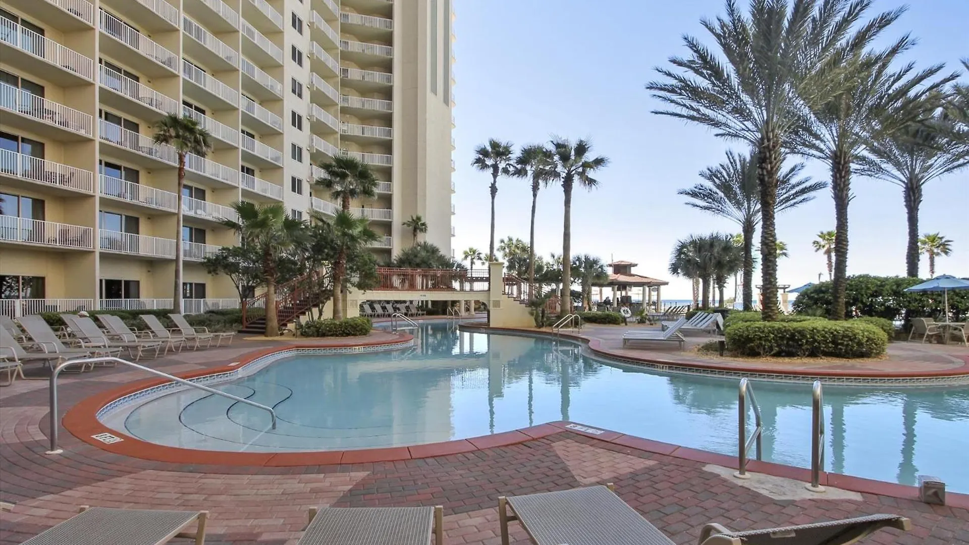 Shores Of Panama 621-Sleeps 8, Free Beach Fun! Reserved Parking Space! Condo Panama City Beach 0*,  United States