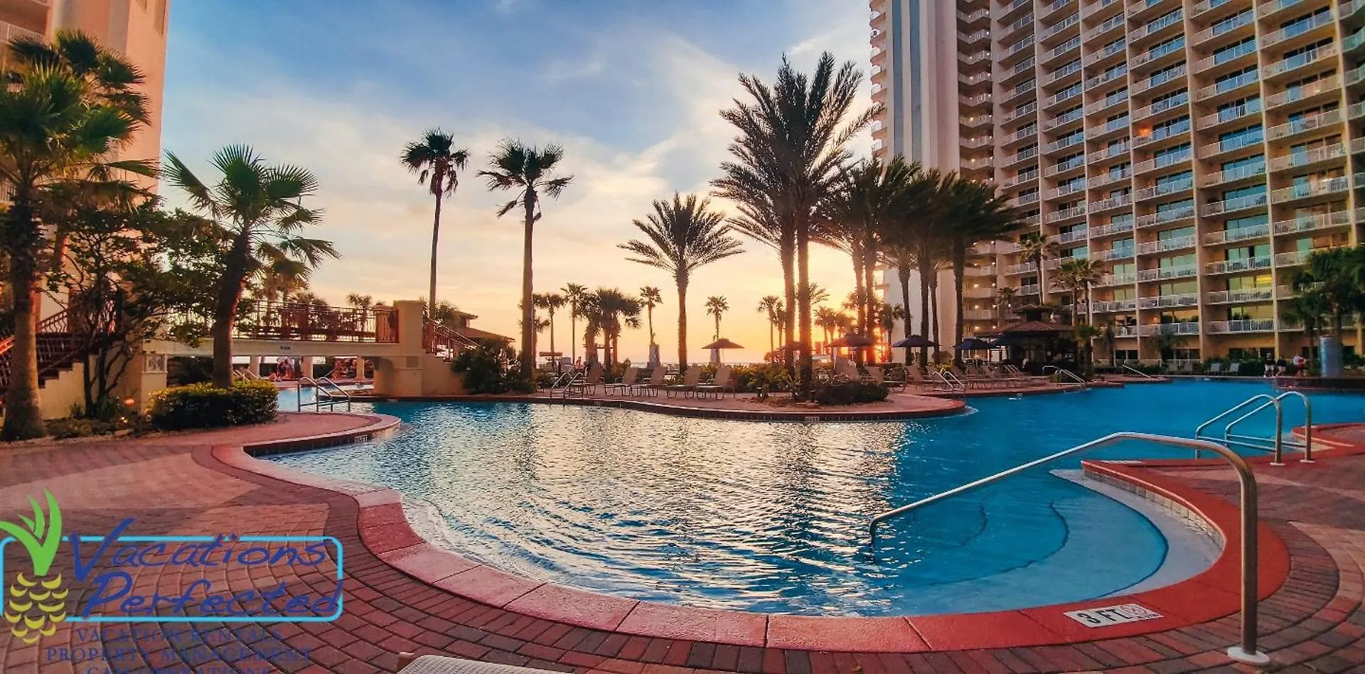 Shores Of Panama 621-Sleeps 8, Free Beach Fun! Reserved Parking Space! Condo Panama City Beach Apartment