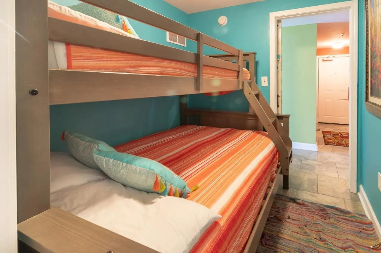 Shores Of Panama 621-Sleeps 8, Free Beach Fun! Reserved Parking Space! Condo Panama City Beach 0*,